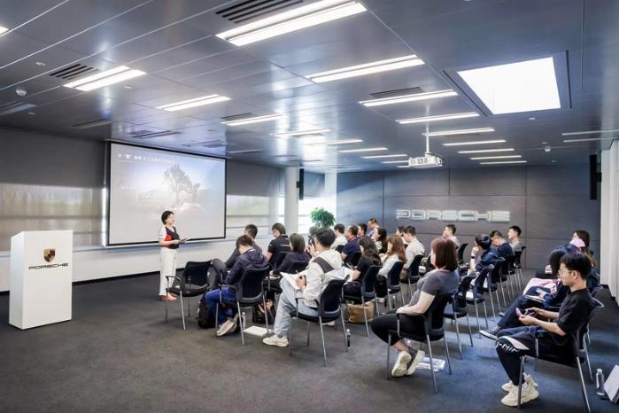 保时捷开启电气化新征程 2030年或将实现超八成新车销售为纯电车型(图4)